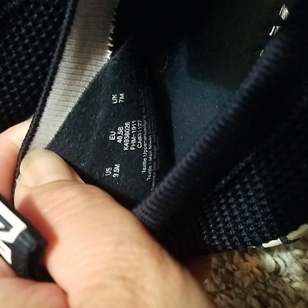 DKNY Shoes. - Picture 4 of 10